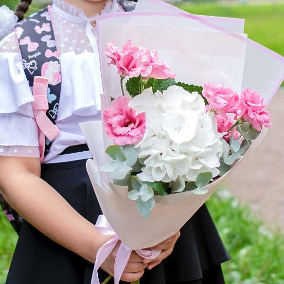 Гортензия и эустома