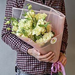 9 лимонных  эустом в упаковке