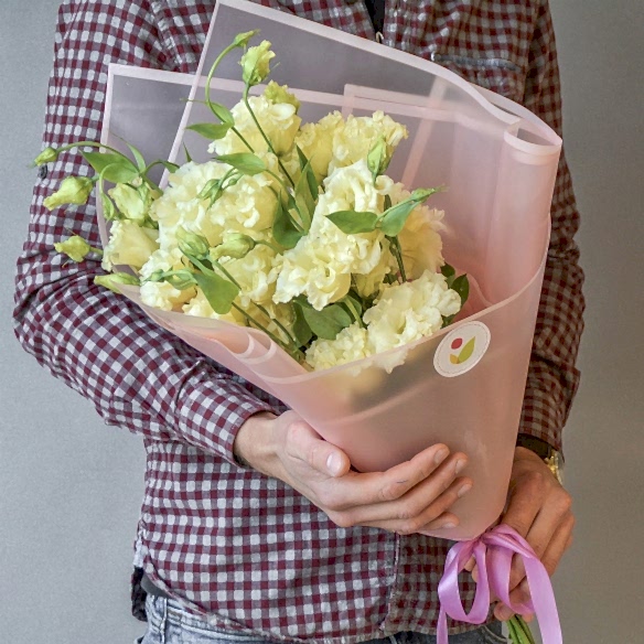 9 лимонных  эустом в упаковке