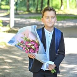 5 розовых эустом